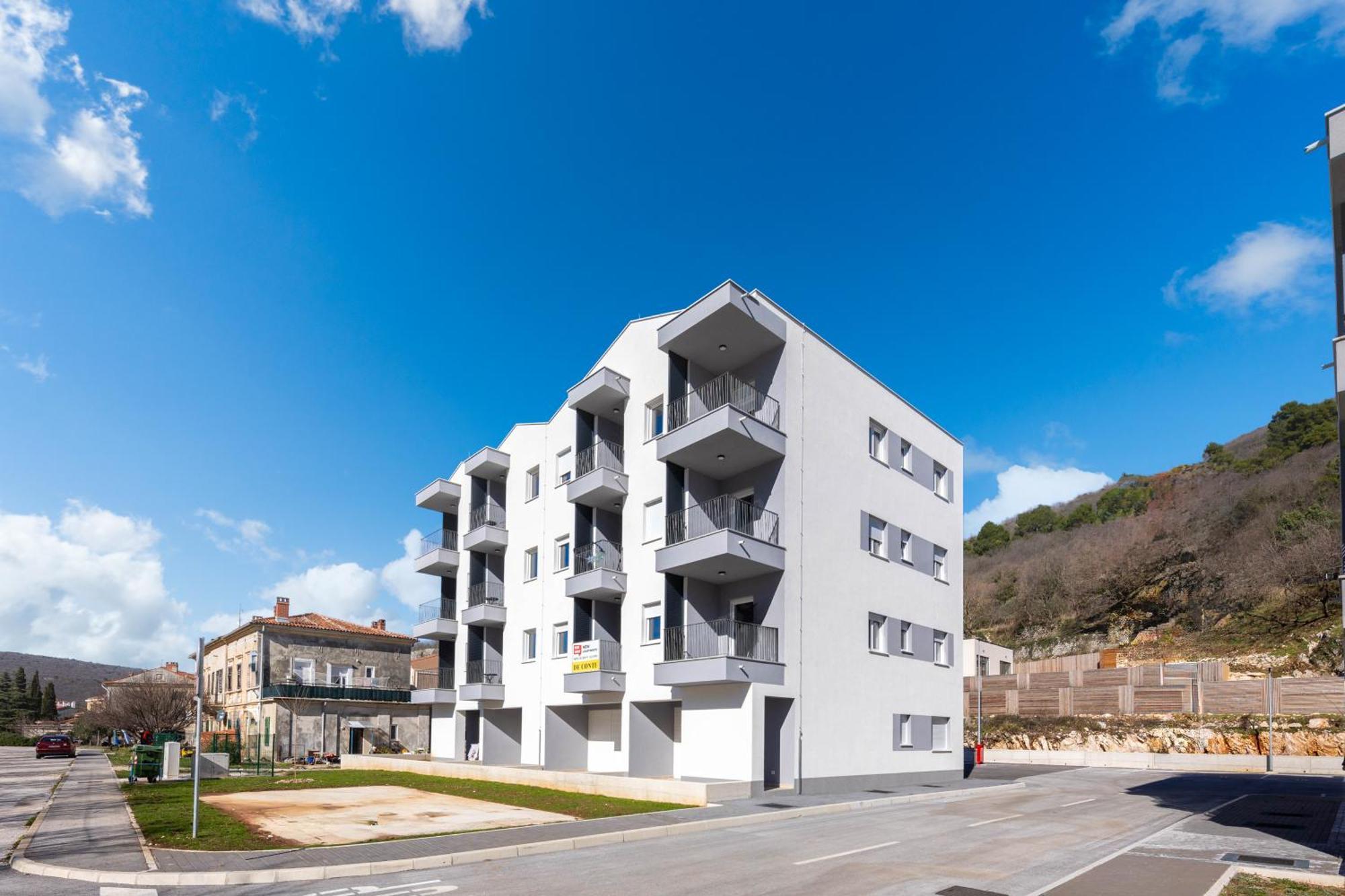 Seafront Villa Andrijana - Happy Rentals Plomin Exterior foto