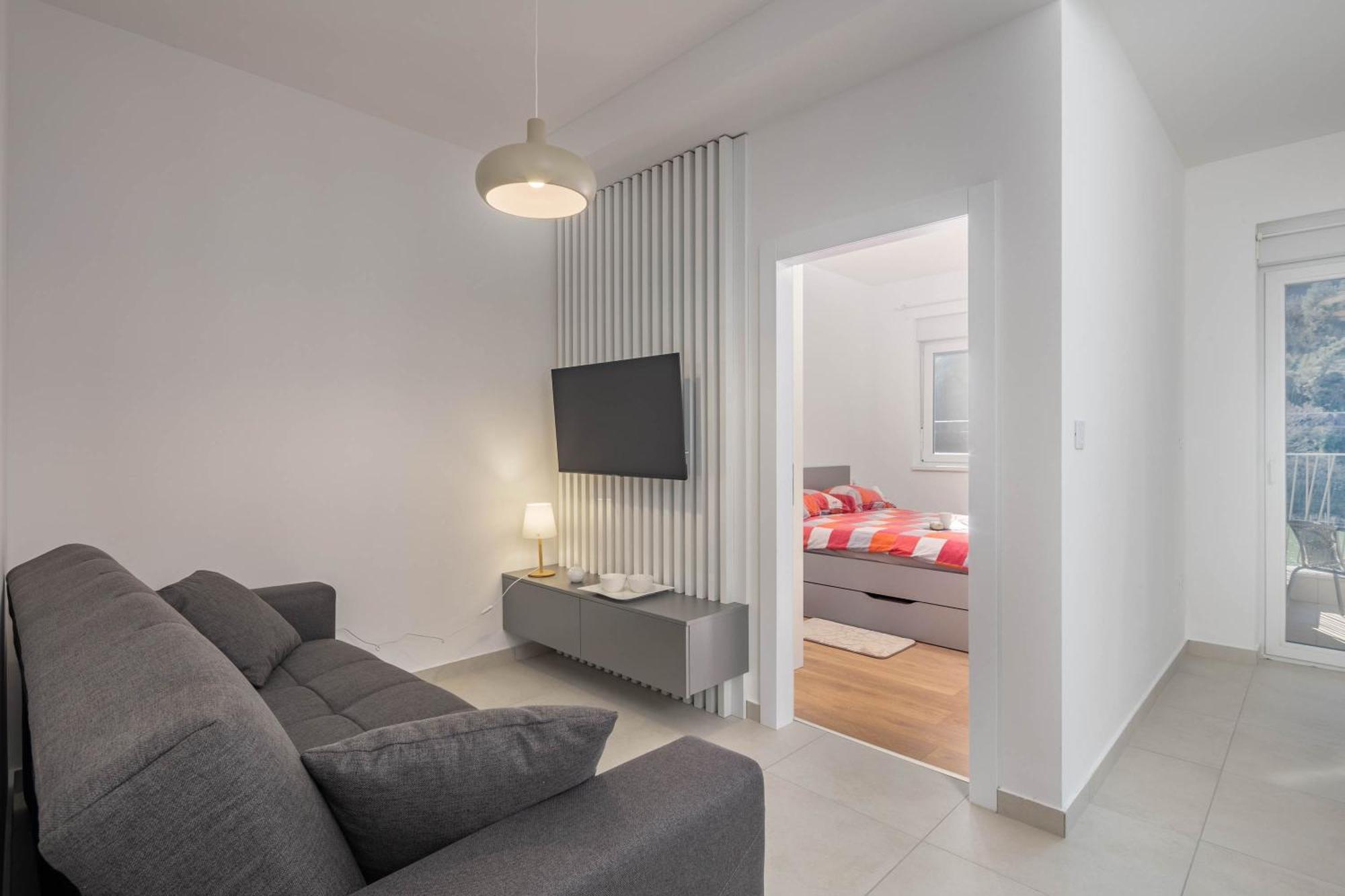 Seafront Villa Andrijana - Happy Rentals Plomin Exterior foto